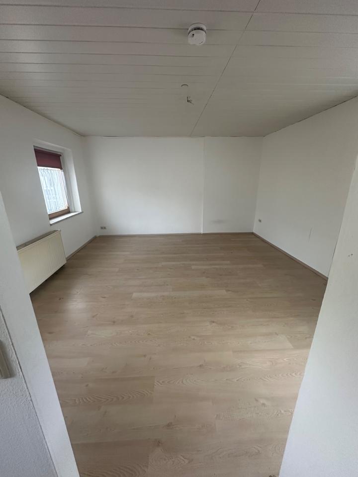 Thumbnail-1-Zimmer-Wohnung mit Bad und Küche in Schöneck (Ferienwohnung)