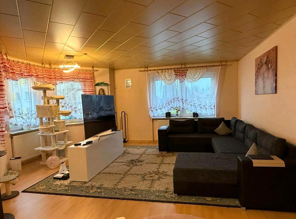 Thumbnail-5-Zimmer-Wohnung