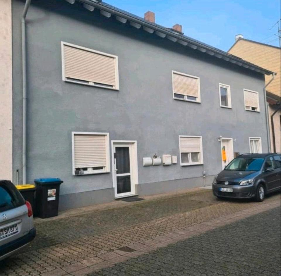 Thumbnail-Provisionsfrei! Vollvermietetes Mehrfamilienhaus in Lisdorf SLS