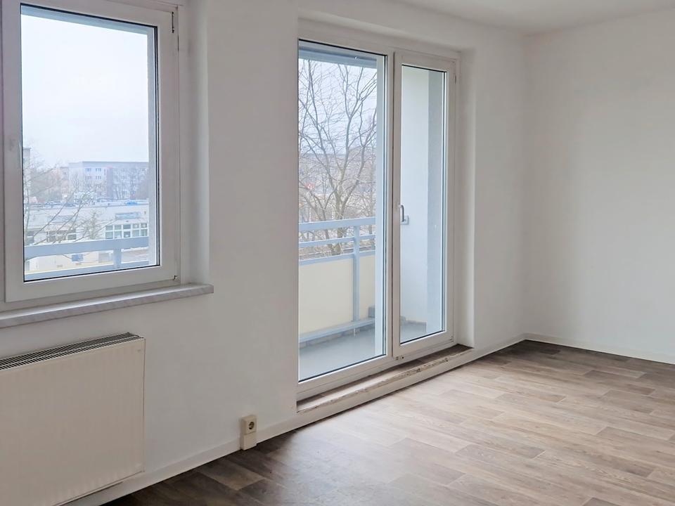 Thumbnail-Frisch renovierte Wohnung mit Balkon - verfügbar ab Jahresbeginn !