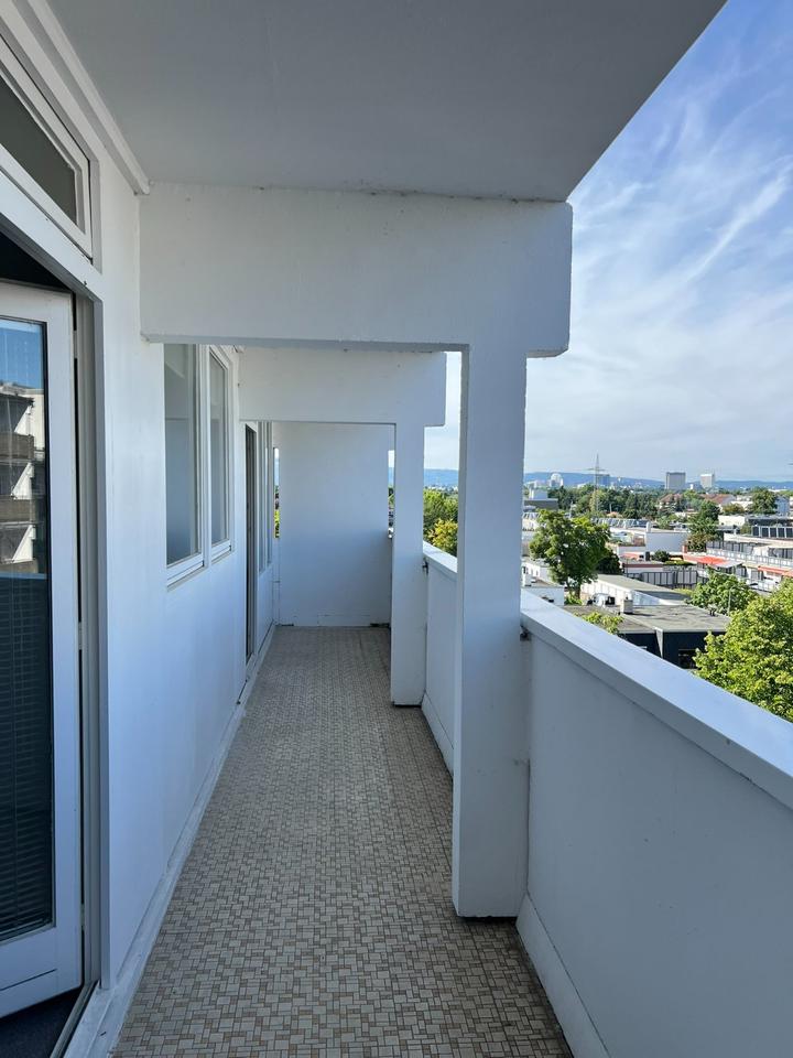 Thumbnail-Helle 3 Zimmer Wohnung mit Balkon, EBK & S-Bahn nahe in Frankfurt