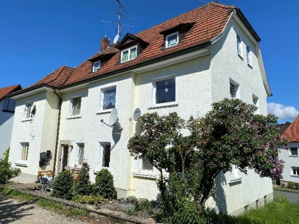 Thumbnail-5 Familienhaus mit 5 Garagen provisionsfrei zu verkaufen