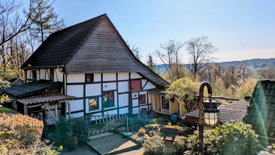 Thumbnail-Freistehendes Fachwerkhaus mitten in der Natur im Essener Süden