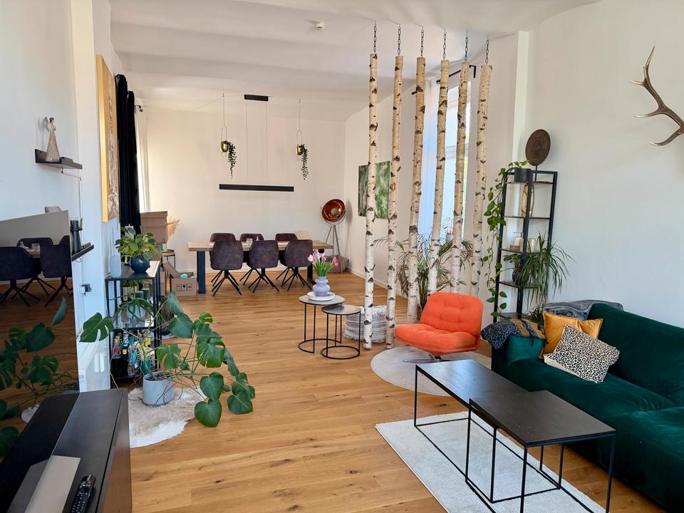 Thumbnail-Charmante 3 Zimmer-Altbauwohnung im Neheimer Zentrum - 110m2