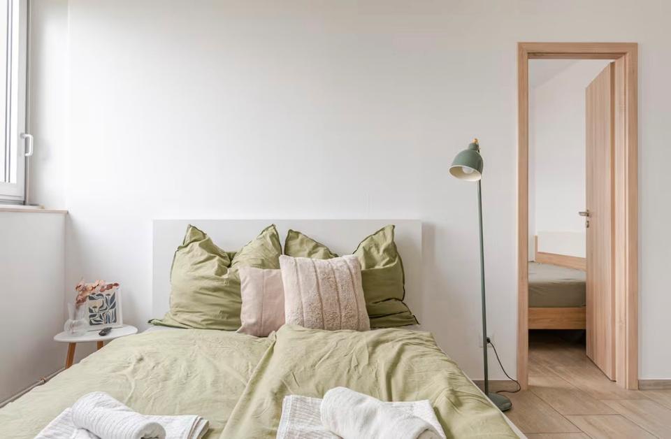 Thumbnail-Schönes möbliertes Apartment mit Parkplatz