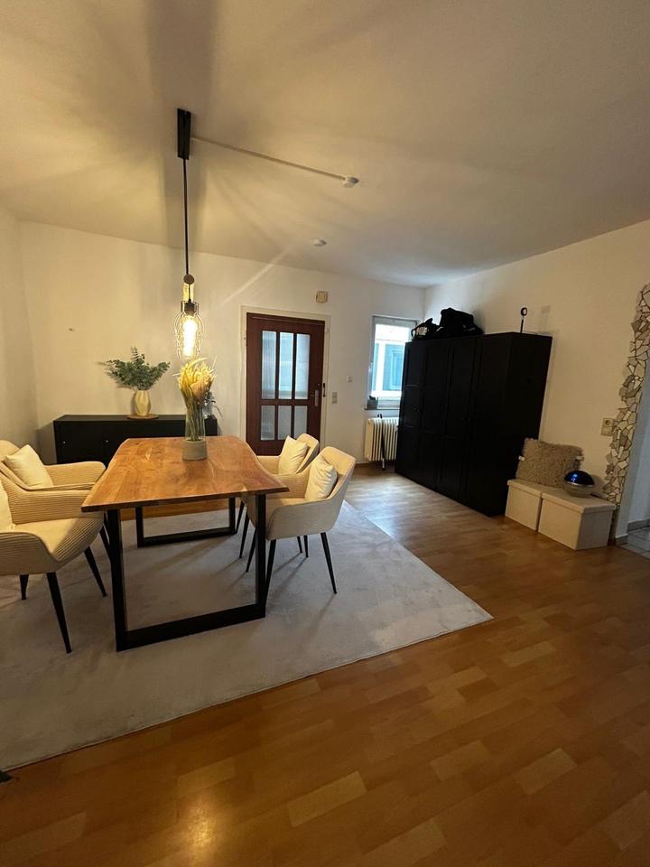 Thumbnail-Gepflegte 4-Zimmer-Wohnung (78 m²) mit Einbauküche in Wilhelmstr.