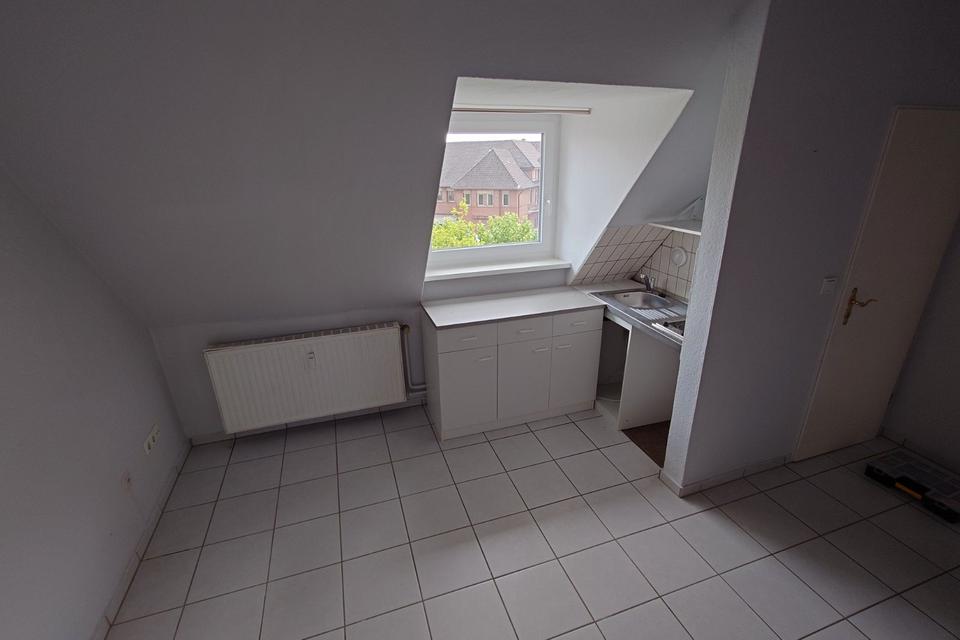 Thumbnail-Helle 2 Zimmer Wohnung direkt am Bahnhof!