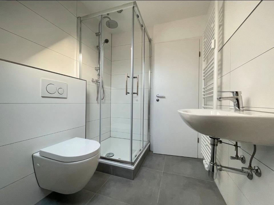 Thumbnail-Modernisierte helle 2 Zimmer Wohnung