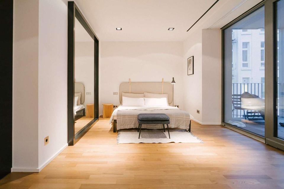 Thumbnail-Helles und hochwertig möbliertes Apartment mit Balkon