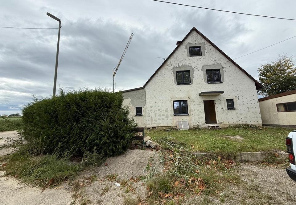 Thumbnail-Ruhiges Zweifamilienhaus 880 qm