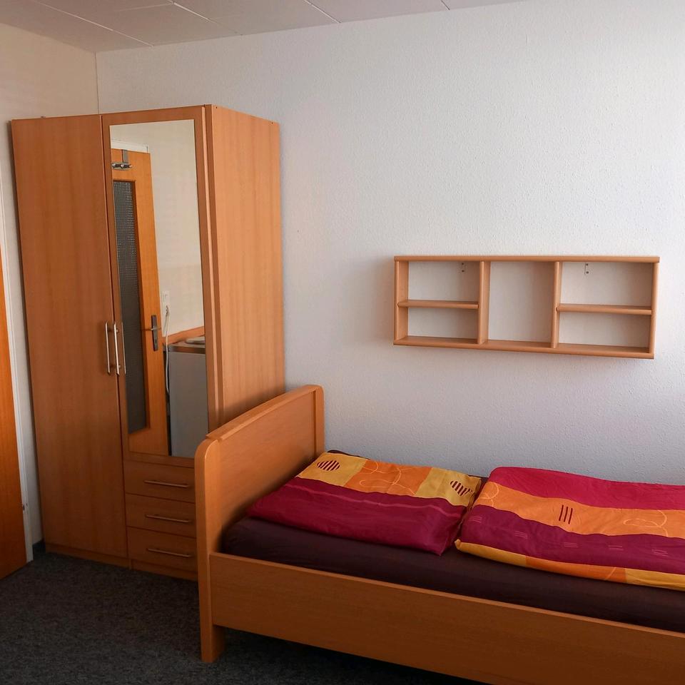 Thumbnail-Möbliertes Zimmer, Monteurzimmer zu vermieten