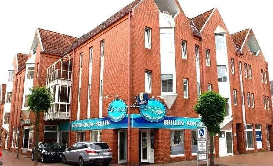 Thumbnail-Helle 3-Zimmer-Wohnung mit Balkon, Einbauküche & Tiefgaragenstellplatz in Brake zu vermieten