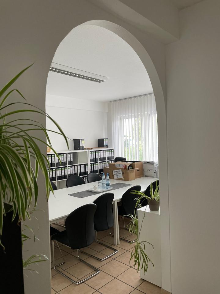Thumbnail-Großzügige Büro- Praxisfläche in zentraler Lage