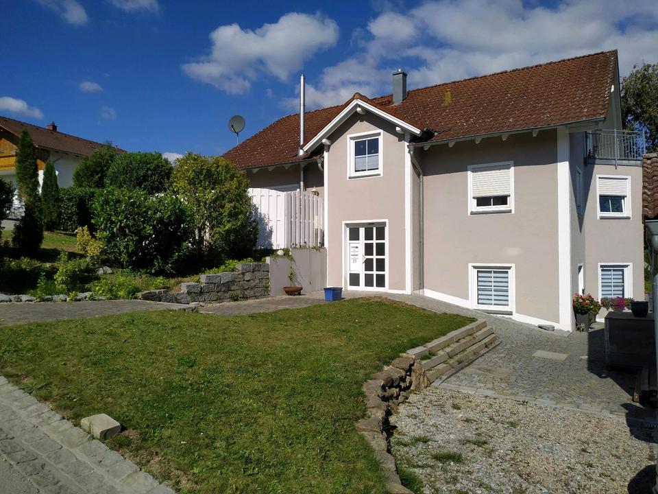 Thumbnail-Neu renovierte 3,5 Zimmer Wohnung, 99qm mit Terrasse