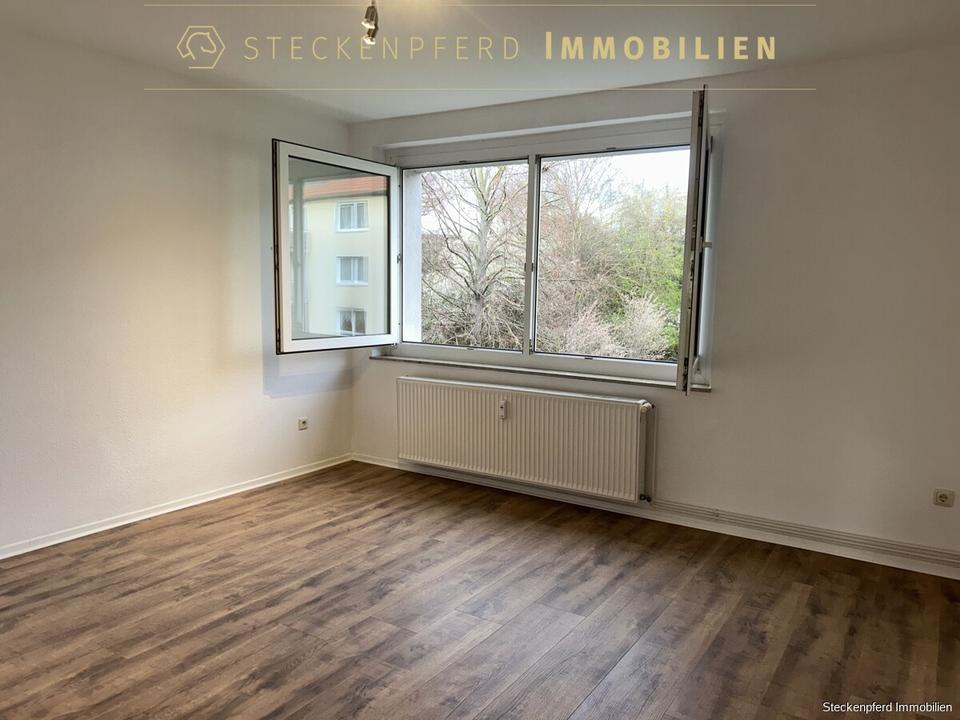 Thumbnail-Erstbezug nach Renovierung: 2-Zi.-Wohnung (52 m²) mit neuer EBK & Laminat – Hildesheim