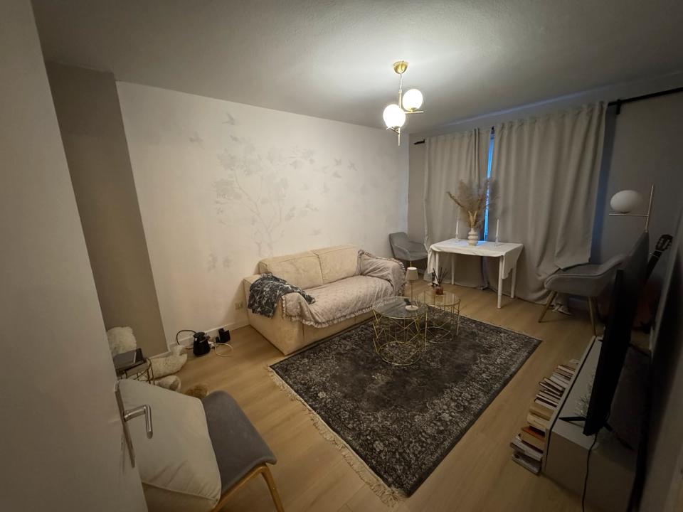 Thumbnail-UNTERMIETERIN für Zwischenmiete im Altstadt kölnSüd