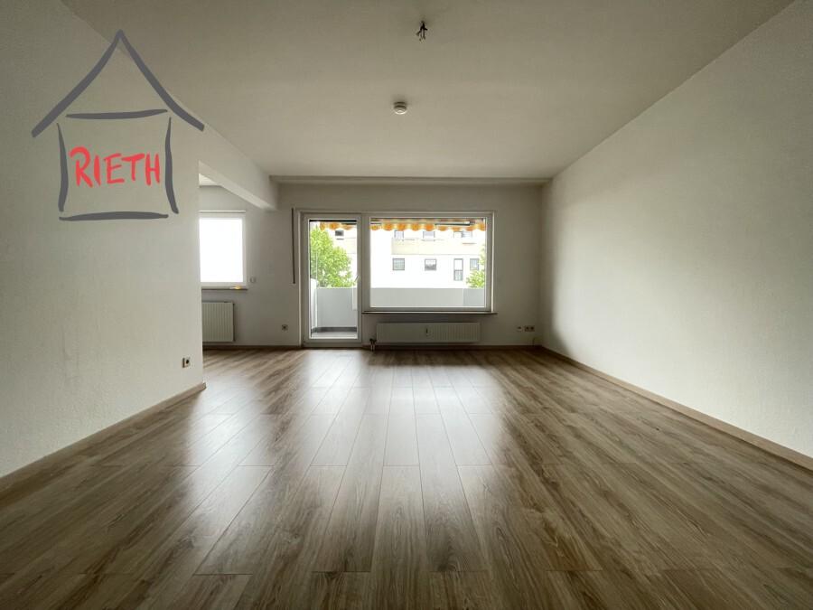 Thumbnail-* 3,5 Zimmer-Wohnung mit Aufzug, Loggia und TG - befristet für 24 Monate *