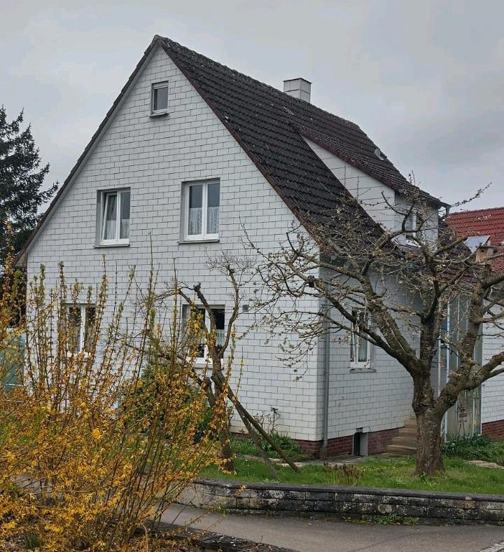 Thumbnail-Großzügiges Wohnhaus in Satteldorf - Ortsrandlage & viel Platz