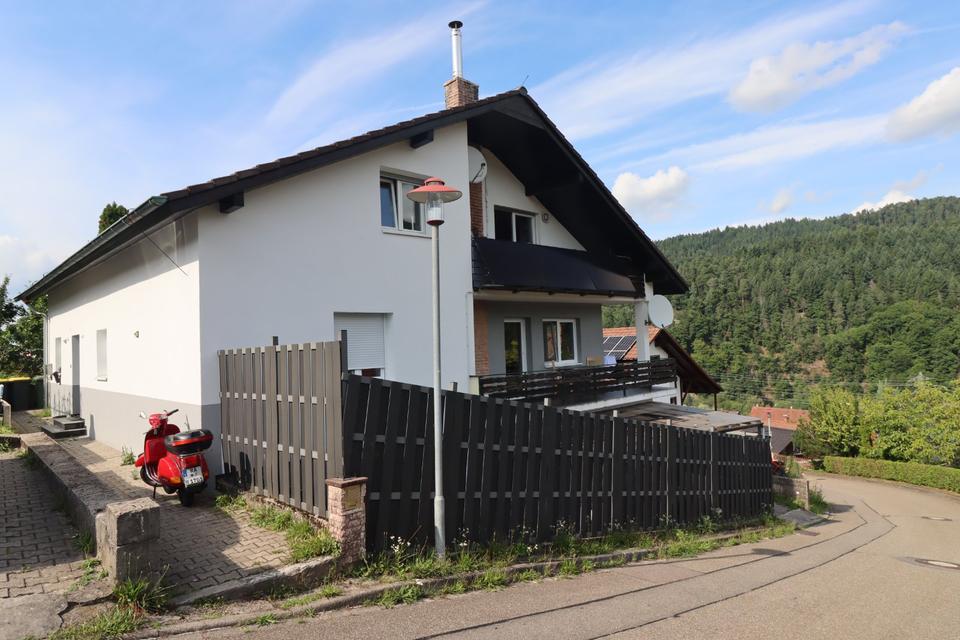 Thumbnail-4-Zimmerwohnung mit Terrasse, EBK, Stellplatz & separatem Eingang