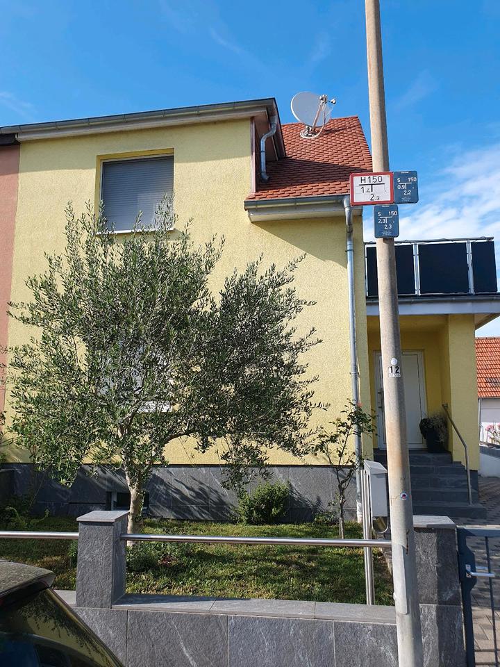 Thumbnail-Doppelhaushälfte