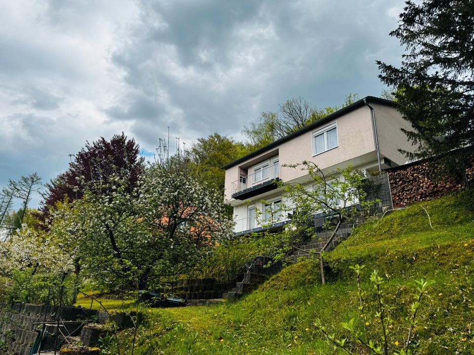 Thumbnail-Gepflegtes Einfamilienhaus mit großem Grundstück-Provisionsfrei