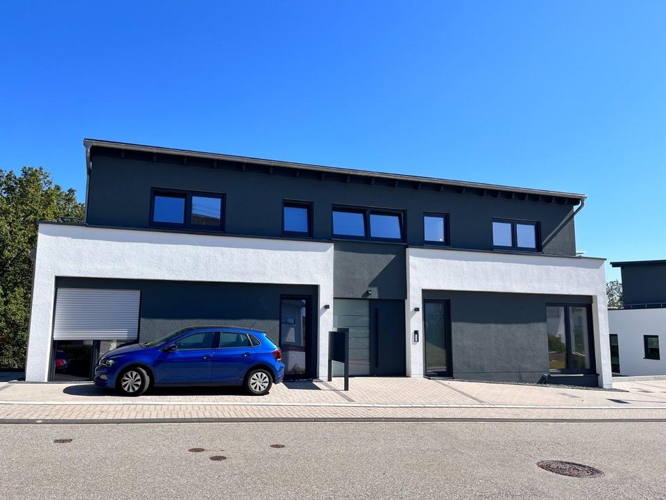Thumbnail-Moderne Penthouse-Neubauwohnung mit großer Terrasse und schöner Aussicht auf die Natur