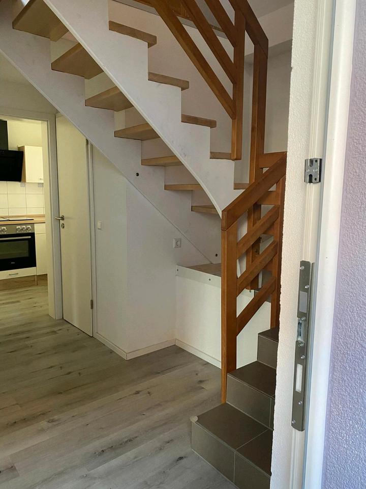 Thumbnail-kleines 4-Zimmer Reihenmittelhäuschen in 97840 Hafenlohr