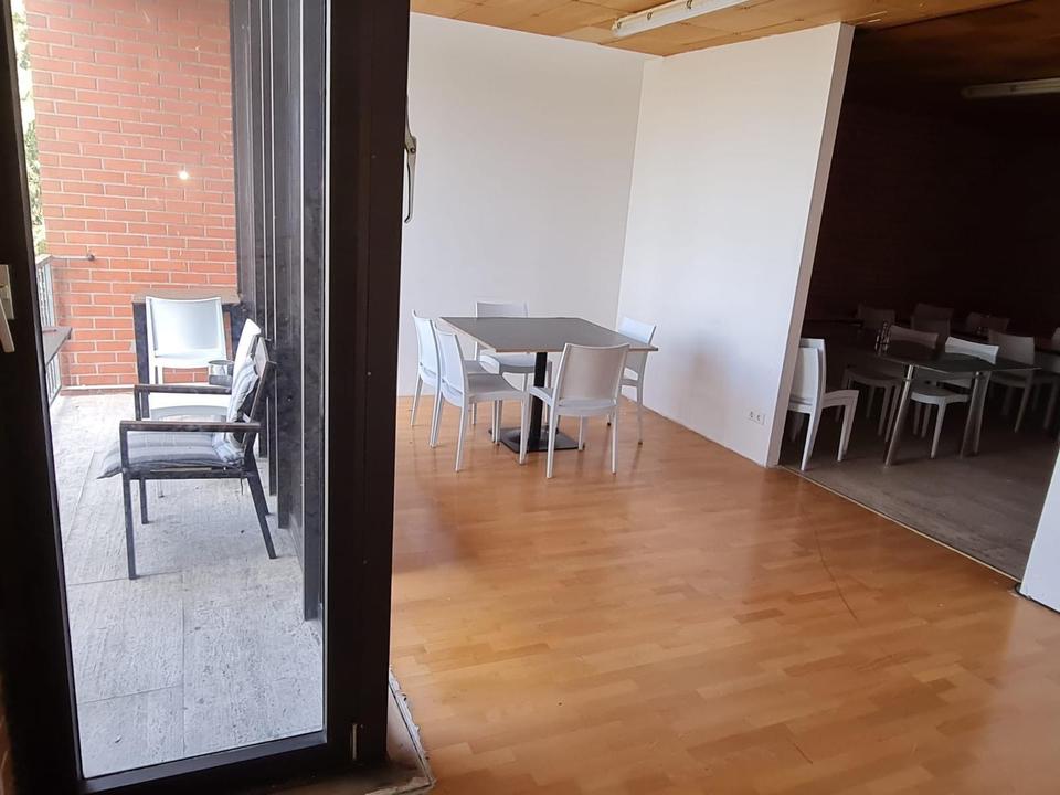 Thumbnail-Riesige Wohnung mit 4 Balkonen