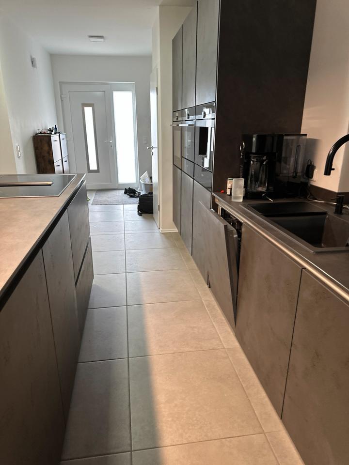 Thumbnail-Wohngemeinschaft (WG), Neubau Einfamilienhaus mit Fußbodenheizung