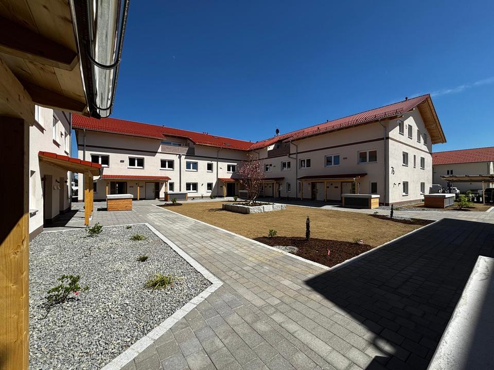 Thumbnail-Schöne Dachgeschosswohnung mit viel Platz und besonderem Charme - WHG 17 mit EBK, Loggia und zwei Tiefgaragenstellplätze