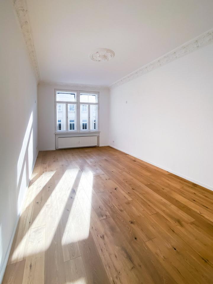 Thumbnail-Charmante 4-Zimmer-Altbauwohnung im 2. OG in Gera