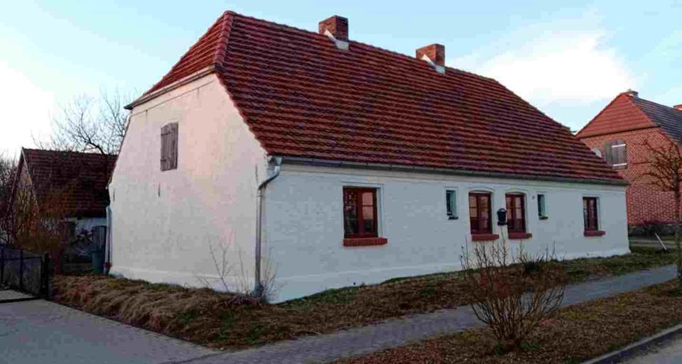 Thumbnail-Teilsaniertes EFH auf großem Grundstück bei Waren (Müritz)