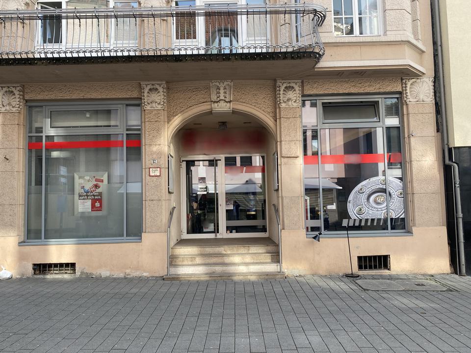Thumbnail-45 m² repräsentative Ladenfläche, exklusives Eingangsportal, große Schaufenster, Kirchheim