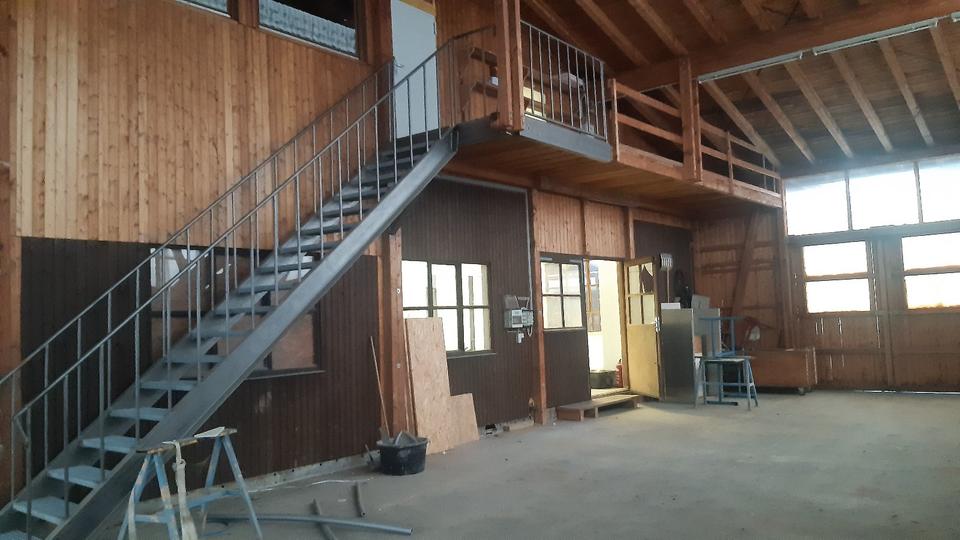 Thumbnail-Große Handwerkerhalle 600 m² mit weiterer Nutzfläche 300 m² im DG