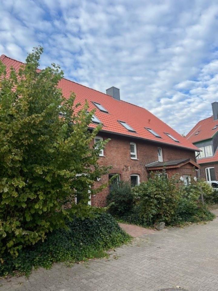 Thumbnail-Charmante, vermietete 2-Zimmer-Dachgeschosswohnung mit Garage