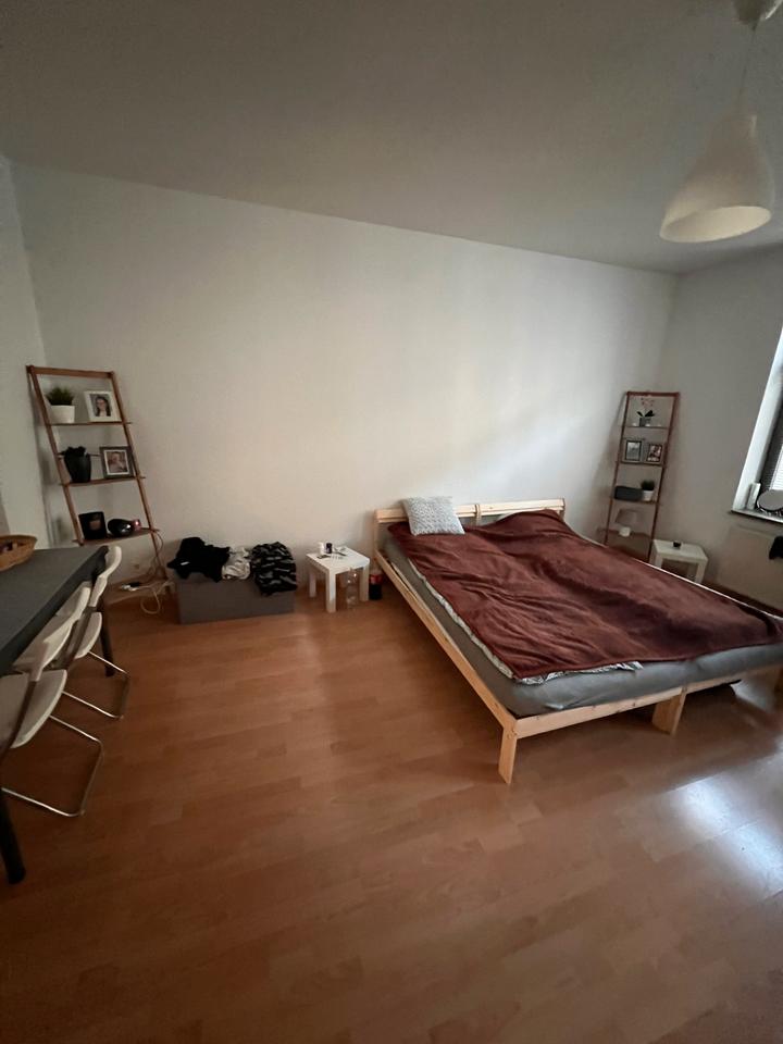 Thumbnail-3-Zimmer Wohnung mit Balkon in der Neue Str. zur Miete