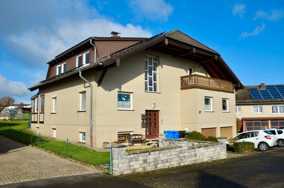 Thumbnail-Ruhig gelegene 4-Zimmerwohnung mit zwei Balkonen!