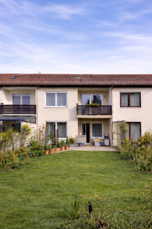 Thumbnail-Provisionsfreies Reihenhaus in Ruhelage mit Garage Frei ab sofort