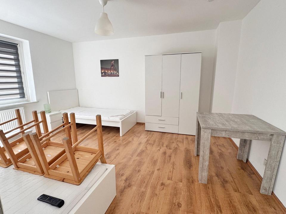 Thumbnail-Sanierte möblierte 1,5 Zimmerwohnung mit Einbauküche