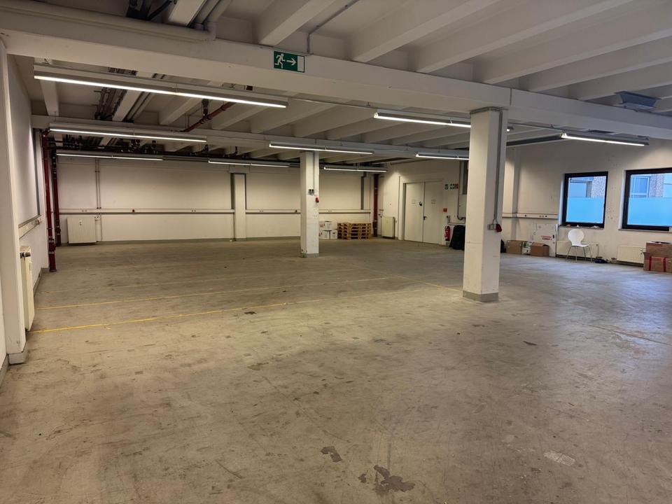 Thumbnail-Moderne 270 m² Lagerhalle in Krefeld – 247 nutzbar, direkte Autobahnanbindung!