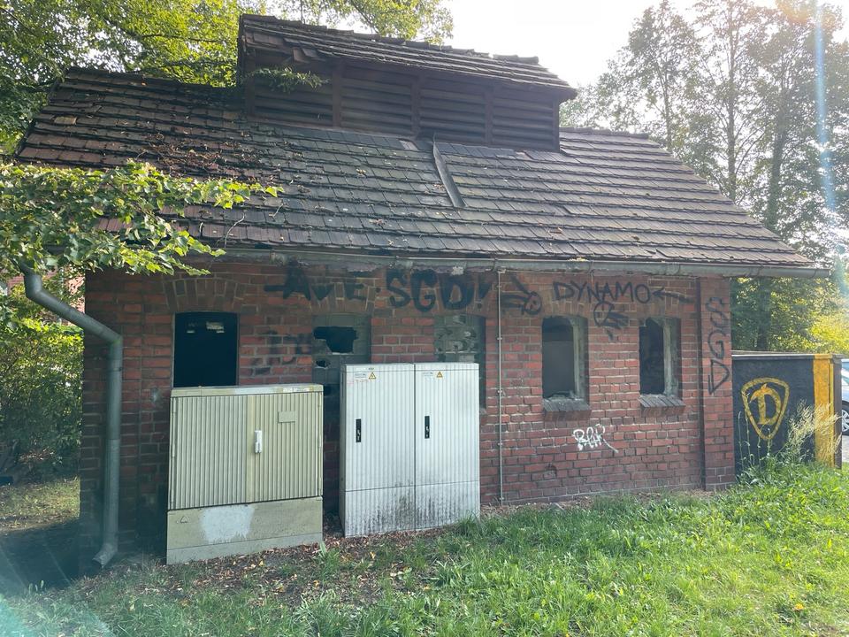 Thumbnail-Bahnhofs WC und großer Garten zu vermieten