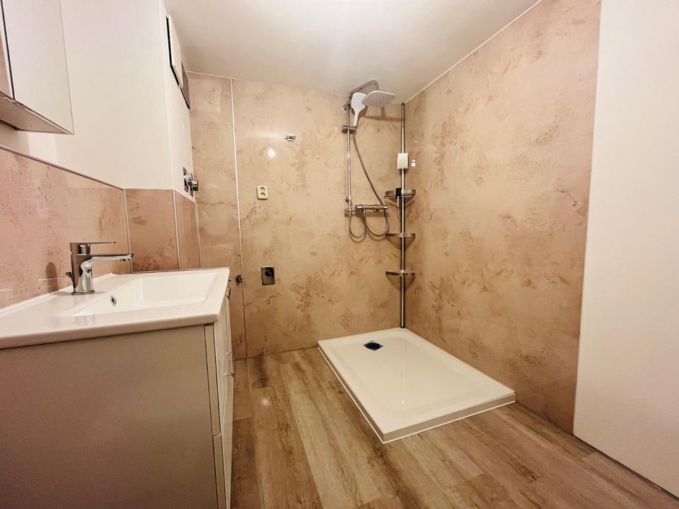 Thumbnail-Neustadt - freie, gut geschnittene und frisch renovierte 2 Zimmerwohnung - Loggia - TG-Platz - zentrumsnah