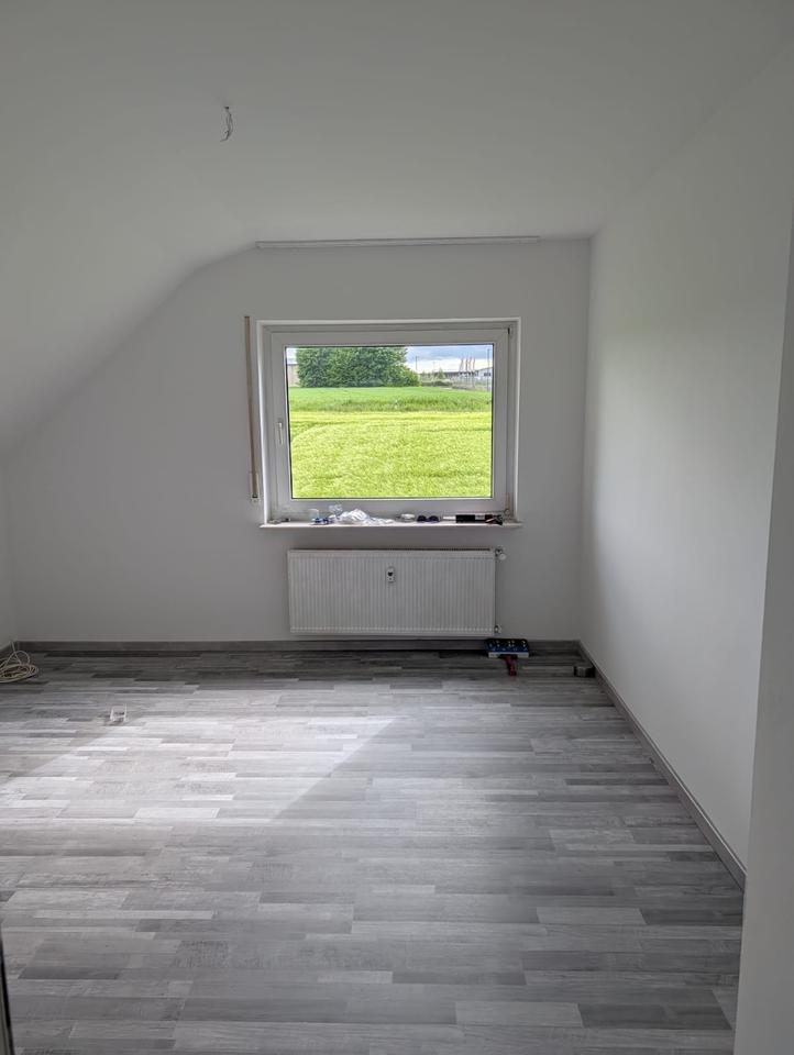 Thumbnail-Dachgeschosswohnung in Obertiefenbach zu vermieten