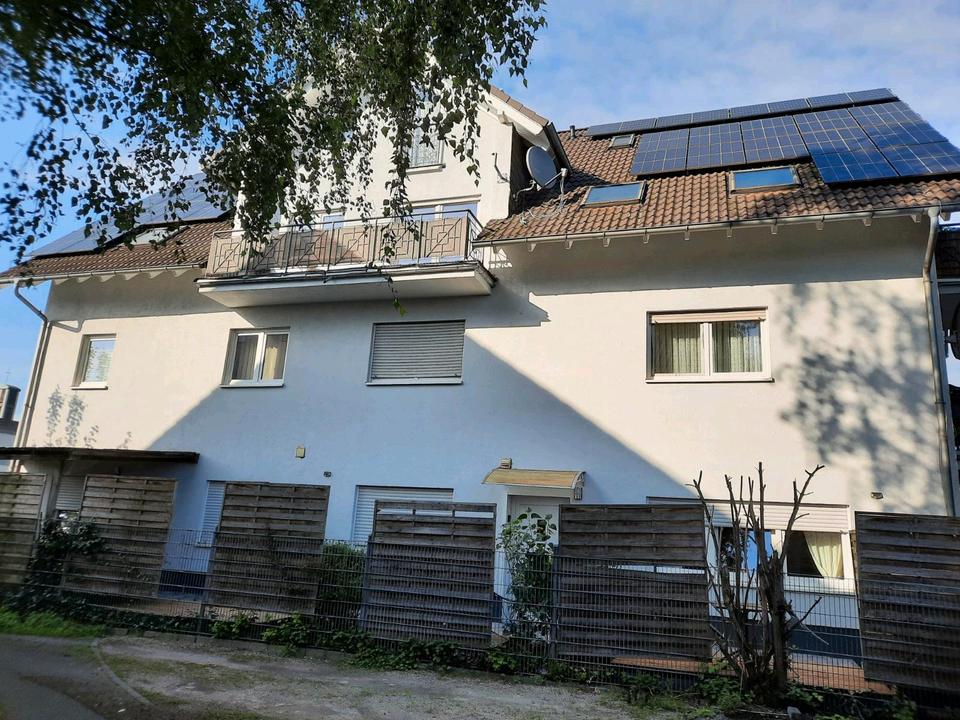 Thumbnail-Maisonette Dachgeschoss Wohnung in WZ-Niedergirmes IKEA Nähe.
