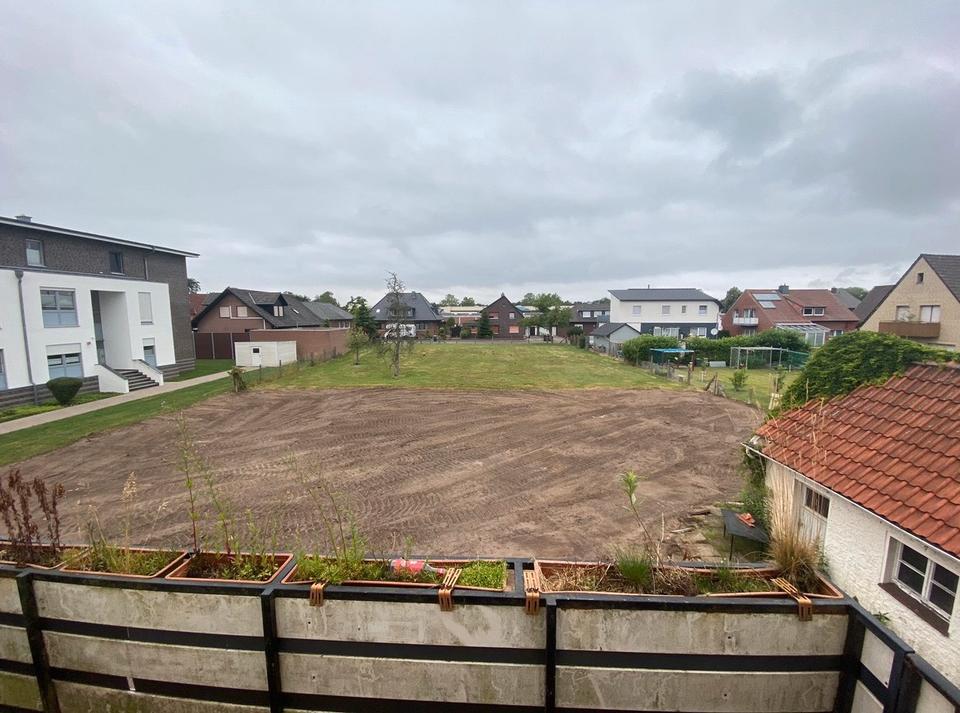 Thumbnail-Zweifamilienhaus mit zusätz. Bauplatz zu verkaufen *Gute Lage*