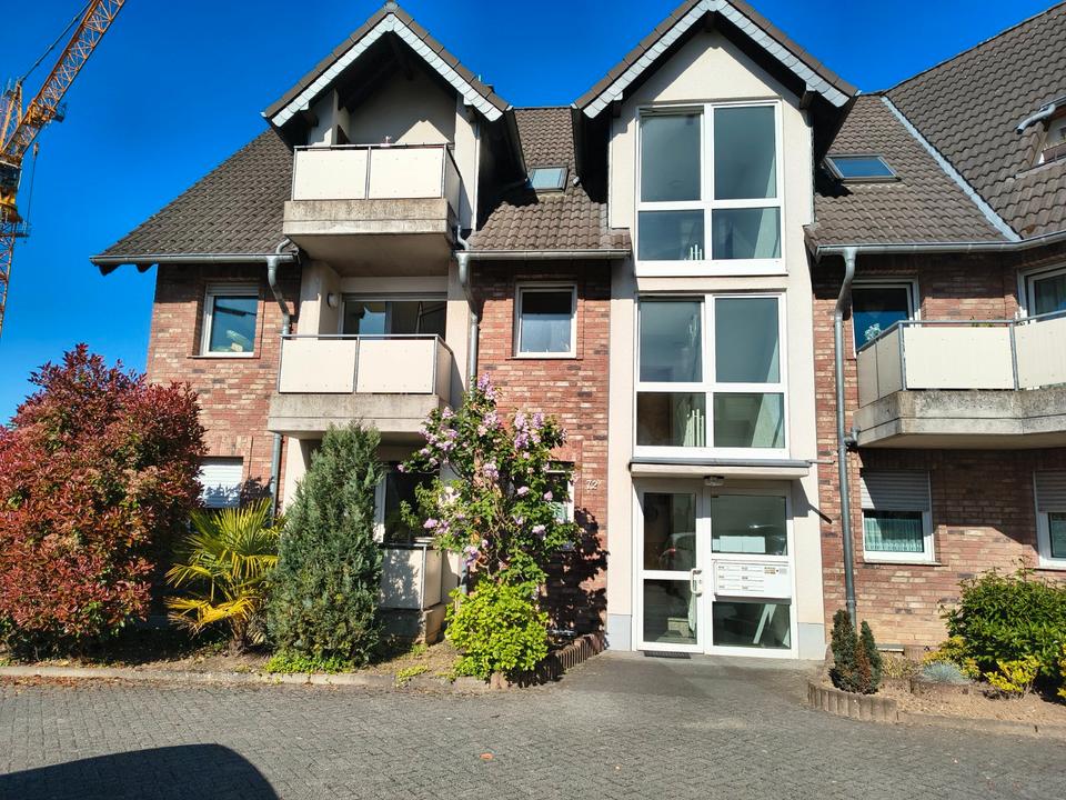 Thumbnail-Schicke Drei-Raum-Wohnung mit Balkon in Niederkassel - Rheidt !