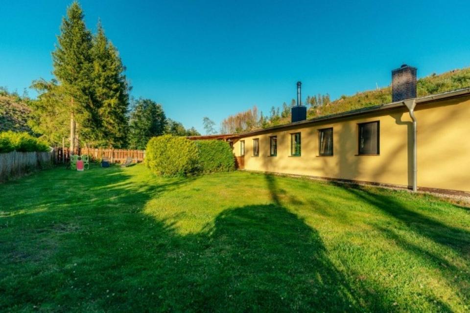 Thumbnail-Ferienhaus Harz Alleinlage 6 Personen Hunde Fass-Sauna Wlan Ofen