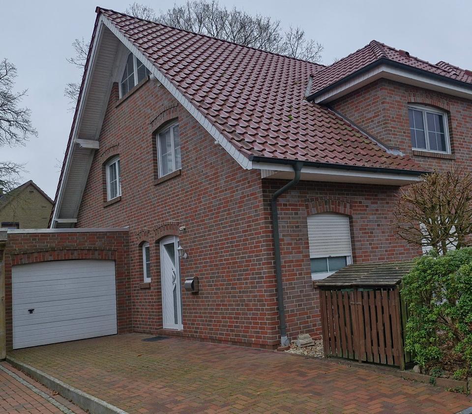 Thumbnail-Gepflegte DHH mit Garten und Ausbaupotenzial in Bookholzberg