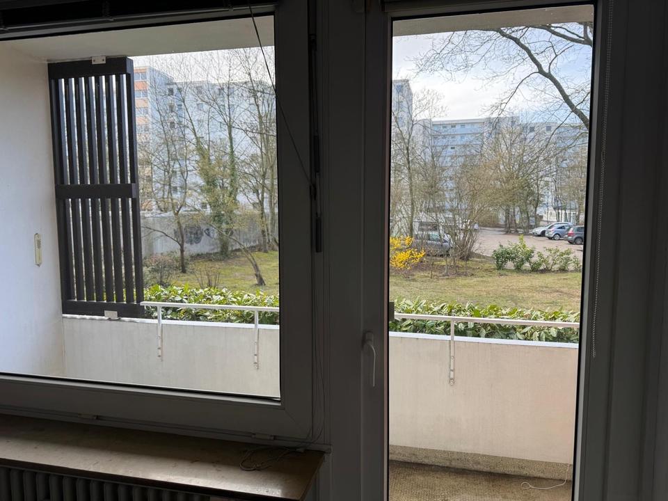 Thumbnail-Charmante 4-Zimmer Wohnung mit 2 Balkone in Blockdiek