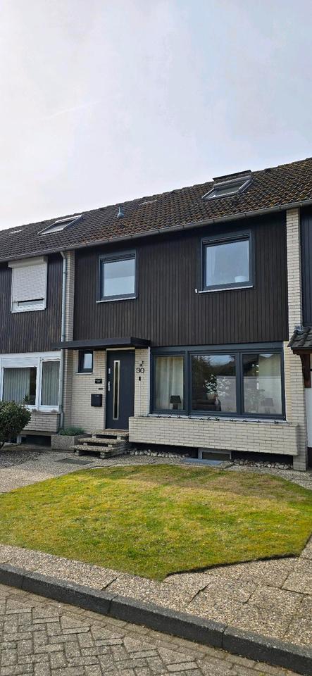 Thumbnail-Gepflegtes Reihenmittelhaus mit zwei Garagen- Privatverkauf!